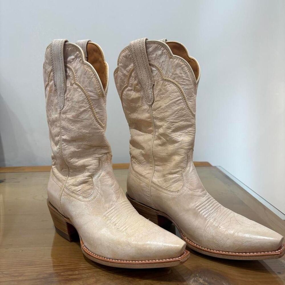 Tecovas Women's Cream and Tan Boots